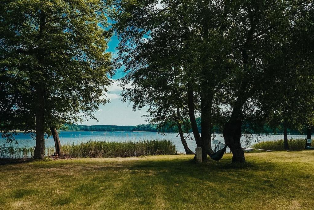 Ferienzimmer Direkt Am See Priepert Esterno foto