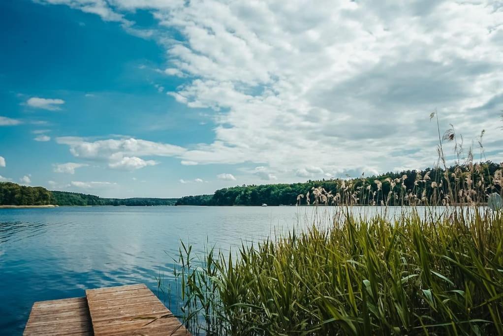 Ferienzimmer Direkt Am See Priepert Esterno foto